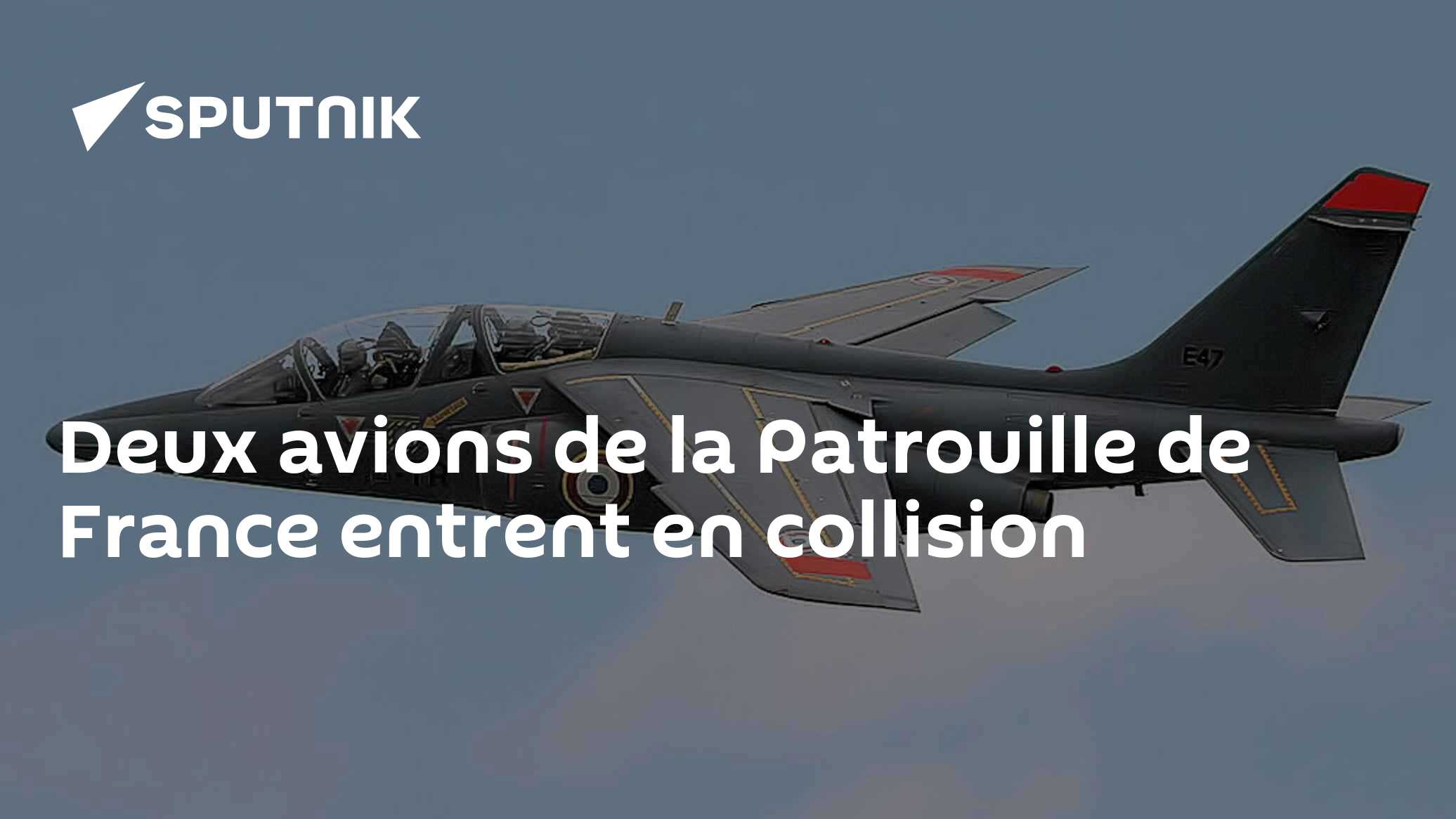 Crisp Deux Avions De Chasse Entrent En Collision En Plein Vol Lors Du Spectacle Aérien; Pas De Victimes Design Digital Art Crisp Deux Avions De Chasse Entrent En Collision En Plein Vol Lors Du Spectacle Aérien; Pas De Victimes Design Digital Art