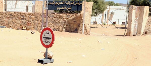 Poste frontière de Tinalkoum, entre la Libye et l'Algérie. - Sputnik Afrique