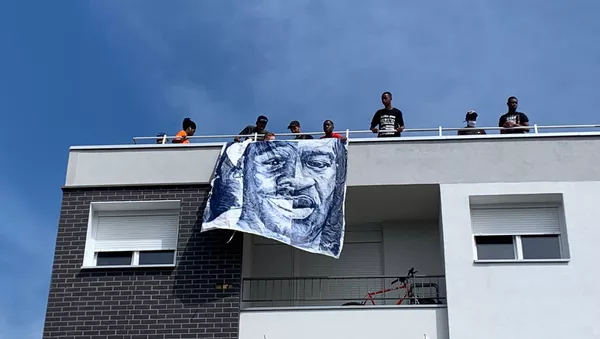 Quatre ans après la mort d’Adama Traoré, mobilisation сontre les violences policières à Beaumont-sur-Oise, 18 juillet 2020 - Sputnik Afrique