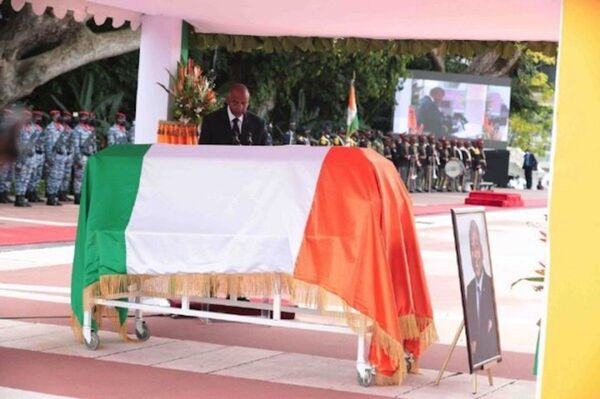 L’hommage à Amadou Gon Coulibaly en Côte d’Ivoire, les honneurs jusqu’au bout - Sputnik Afrique