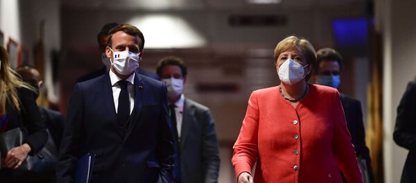 Emmanuel Macron et Angela Merkel (photo d'archives) - Sputnik Afrique