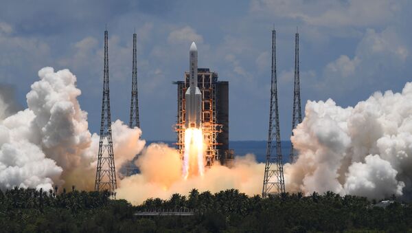 La Chine lance une fusée Longue Marche 5 transportant une sonde à destination de Mars - Sputnik Afrique