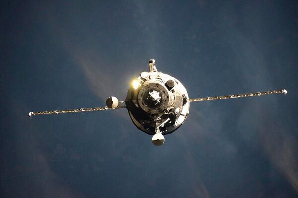 Le vaisseau Progress MS-15 a livré à l’ISS 2,5 tonnes de ravitaillement: eau, oxygène, vivres, équipement pour les recherches, combustibles. - Sputnik Afrique