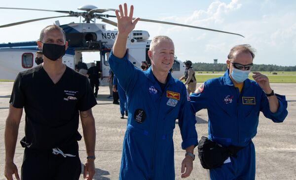 Le retour du vaisseau Crew Dragon sur Terre - Sputnik Afrique
