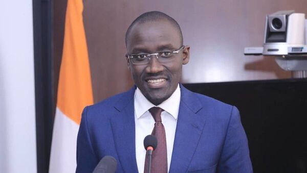 Le ministre Abdourahmane Cissé engage la lutte contre la cherté de la vie à travers une gestion optimale des factures d'électricité. - Sputnik Afrique