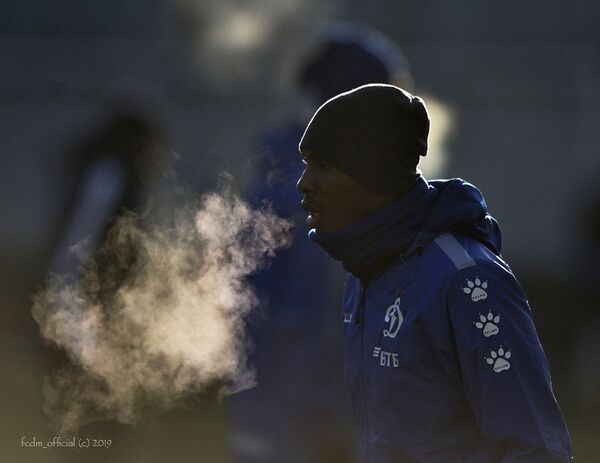 Kaboré, joueur du Dynamo et ancien de l’OM, juge «possible que Paris gagne la Ligue des champions» en 2020 - exclusif - Sputnik Afrique