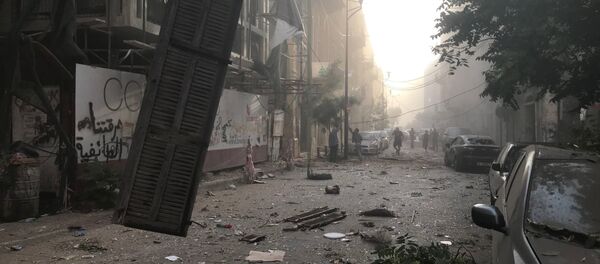 Explosion à Beyrouth: la déflagration a soufflé les vitres des habitations situées dans un rayon de quelques kilomètres de l'épicentre, 4 août 2020 - Sputnik Afrique