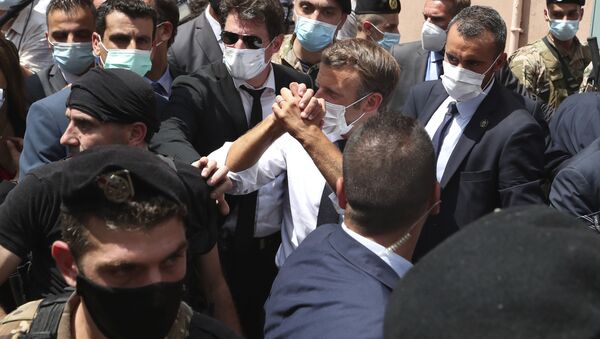 Emmanuel Macron lors de sa visite à Beyrouth, 6 août 2020  - Sputnik Afrique