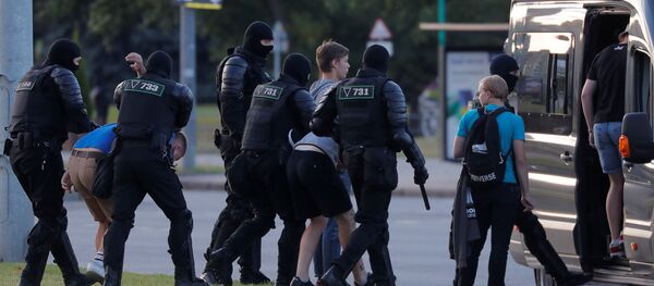 Manifestations à Minsk, Biélorussie - Sputnik Afrique