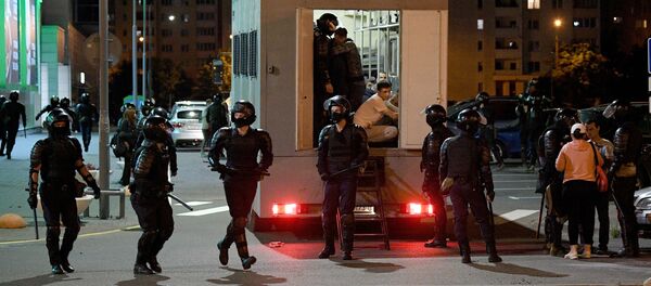 Les forces de l'ordre lors des manifestations à Minsk - Sputnik Afrique