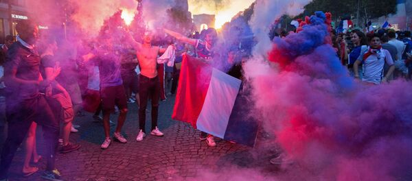 Des supporters français, image d'illustration - Sputnik Afrique