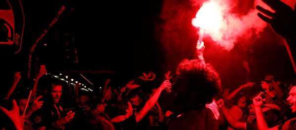 Des supporters du PSG - Sputnik Afrique