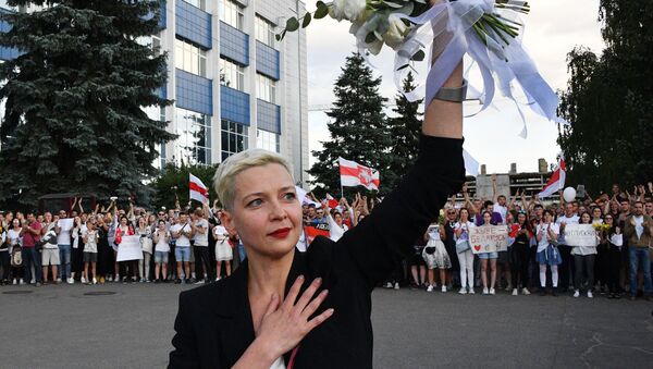 Maria Kolesnikova lors des manifestations à Minsk, le 15 août  - Sputnik Afrique