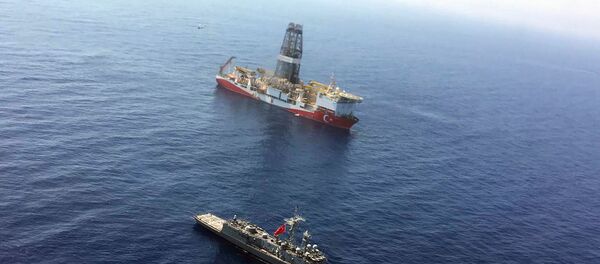 Le navire de forage turc Fatih (archive photo) - Sputnik Afrique