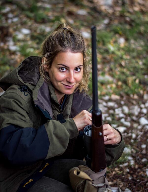 Pour Marine, influenceuse pro-chasse, «ce n’est pas l’acte de tuer en lui-même qui compte» Pour Marine, influenceuse pro-chasse, «ce n’est pas l’acte de tuer en lui-même qui compte» - Sputnik Afrique