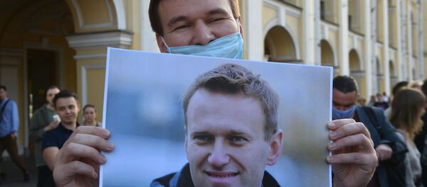 Une action de soutien à Navalny à Saint-Pétersbourg - Sputnik Afrique