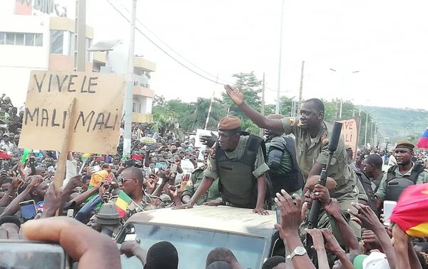 Manifestations à Bamako - Sputnik Afrique