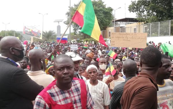 Manifestants à Bamako - Sputnik Afrique