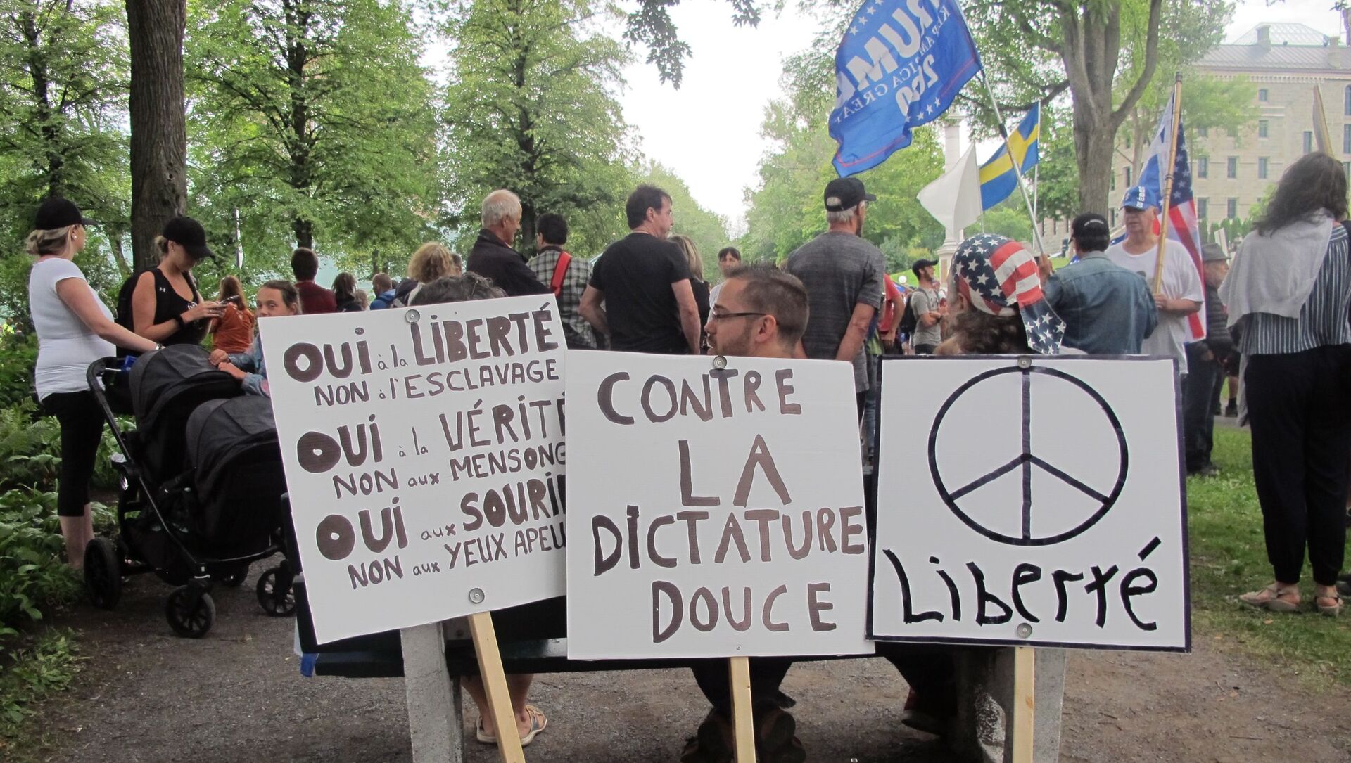 La protestation contre la prolongation des mesures sanitaires se poursuit au Québec - Sputnik Afrique, 1920, 10.03.2021