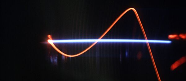 Une expérience en cours sur l’installation Tokamak, le prédécesseur d’ITER, dans l’Institut Kourtchatov à Moscou - Sputnik Afrique