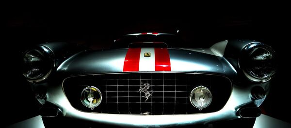 Une Ferrari - Sputnik Afrique