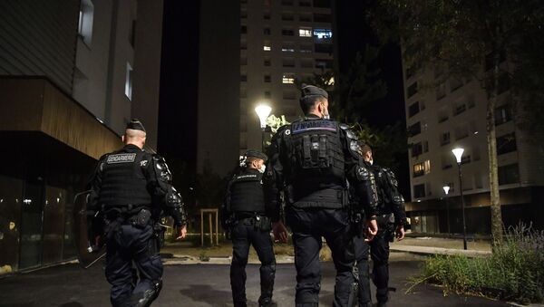 Des gendarmes dans la cité Mistral à Grenoble - Sputnik Afrique