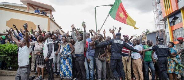 Les partisans de Maurice Kamto, leader de l'opposition au Cameroun Les partisans de Maurice Kamto, leader de l'opposition au Cameroun - Sputnik Afrique