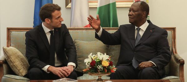 Emmanuel Macron et Alassane Ouattara - Sputnik Afrique