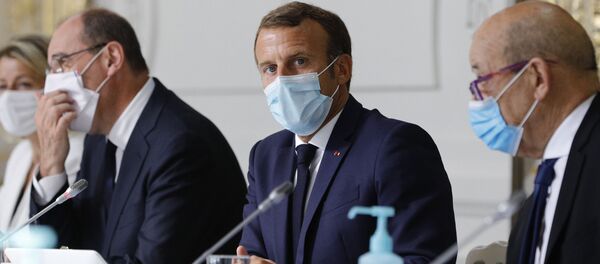 Jean Castex, Emmanuel Macron et Jean-Yves le Drian, Palais de l'Élysée, 26 août 2020 (image d'illustration) - Sputnik Afrique