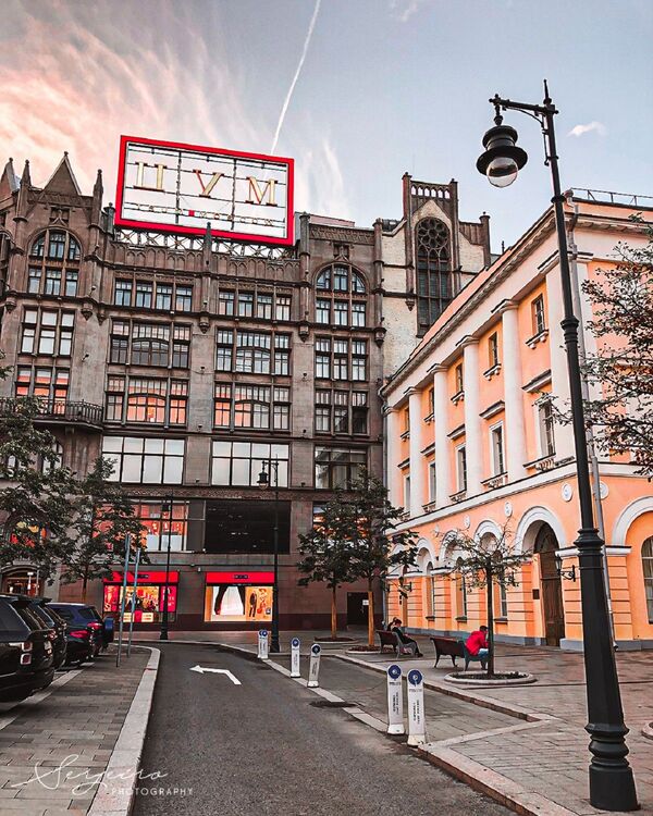Le TSUM, l'un des plus célèbres grands magasins de la capitale russe - Sputnik Afrique