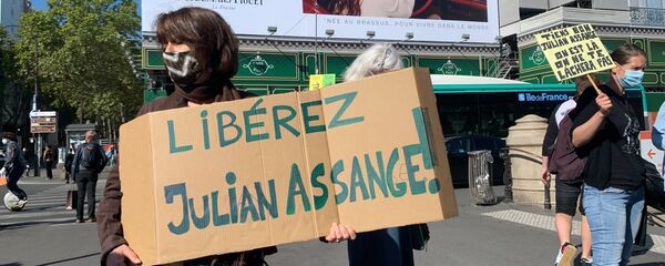 Une manifestation en soutien à Julian Assange se tient à Paris, le 7 septembre 2020 - Sputnik Afrique