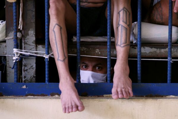 Manque de places: les conditions de détention dans les prisons salvadoriennes

 - Sputnik Afrique