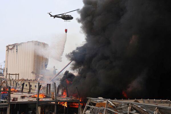 Violent incendie dans le port de Beyrouth

 - Sputnik Afrique