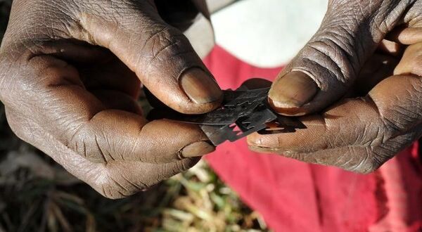 Une exciseuse traditionnelle - Sputnik Afrique