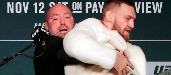 Dana White et Conor McGregor - Sputnik Afrique