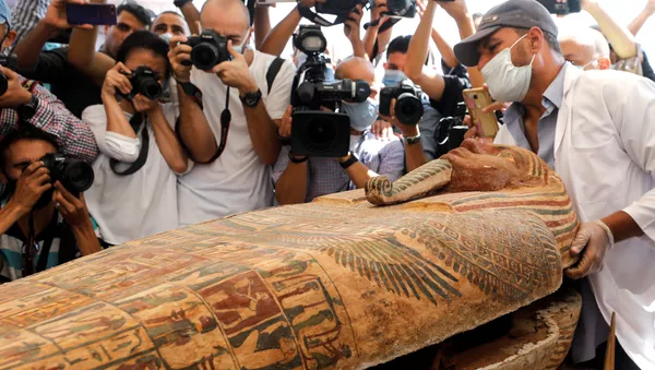 En Égypte, 59 sarcophages avec des momies ont été mis au jour

 - Sputnik Afrique