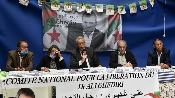 Les avocats d'Ali Ghediri donnent une conférence de presse le 3 octobre 2020 à Alger. - Sputnik Afrique