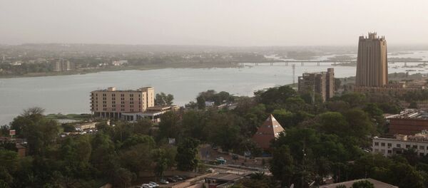 Vue aérienne de Bamako (Mali), avec à droite le bâtiment de la BCEAO (Banque centrale des États de l'Afrique de l'Ouest). - Sputnik Afrique
