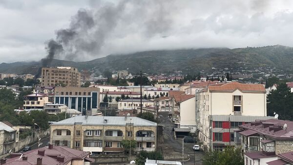 Stepanakert, capitale de la république autoproclamée du Haut-Karabakh, après une frappe d'artillerie - Sputnik Afrique