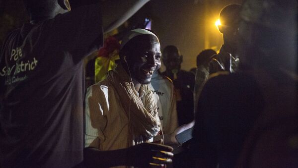 Les maliens fêtent la libération de Soumaïla Cisse - Sputnik Afrique