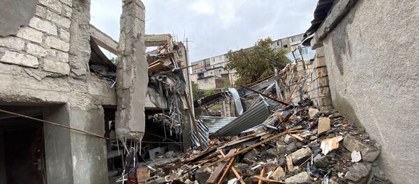 La ville de Stepanakert après un bombardement (6 octobre 2020) La ville de Stepanakert après un bombardement (6 octobre 2020) - Sputnik Afrique