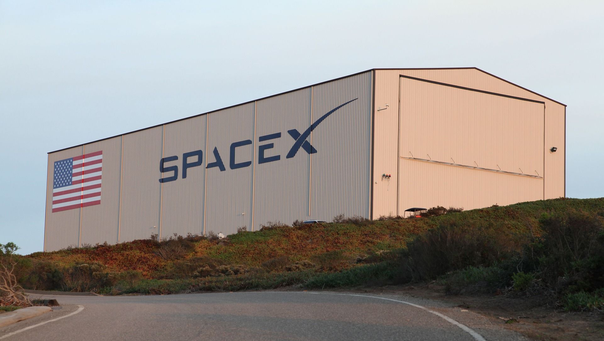 Un hangar de SpaceX - Sputnik Afrique, 1920, 24.07.2021