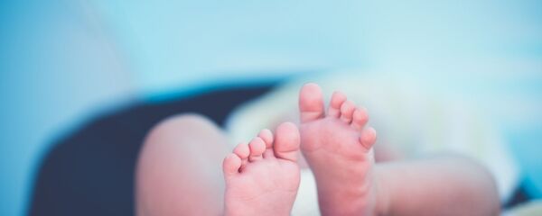 Des pieds d'un bébé - Sputnik Afrique