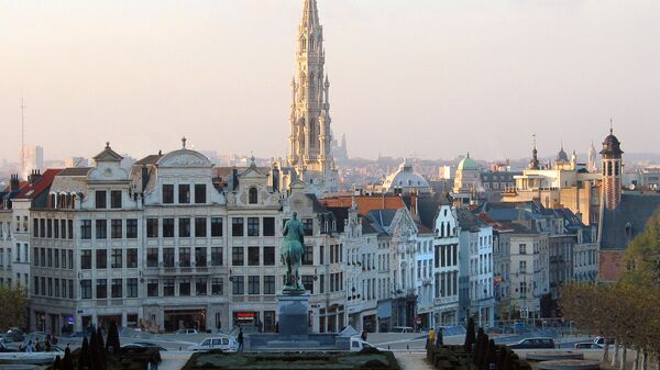 Bruxelles (Belgique), l'hôtel de ville et le centre de la vieille ville vus depuis le Mont des Arts. - Sputnik Afrique