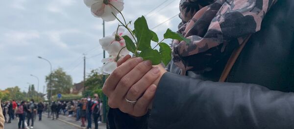  Rassemblement en hommage au professeur assassiné devant son collège à Conflans - Sputnik Afrique