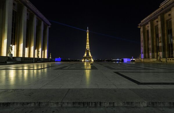 Paris après la mise en place du couvre-feu

 - Sputnik Afrique