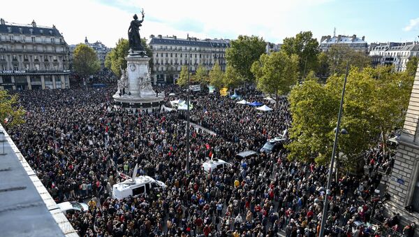 Des manifestations à Paris en hommage à Samuel Paty - Sputnik Afrique