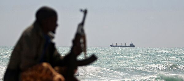 Un pirate attend de passer à l'abordage - Sputnik Afrique