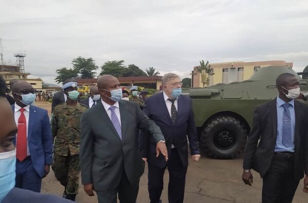 Livraisons de blindés, ouverture de bureaux: la collaboration militaire entre Russie-RCA s’intensifie – exclusif Livraisons de blindés, ouverture de bureaux: la collaboration militaire entre Russie-RCA s’intensifie – exclusif - Sputnik Afrique