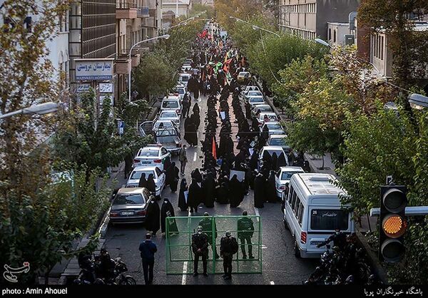 Protestations devant l’ambassade de France à Téhéran après les propos de Macron sur l’islam

 - Sputnik Afrique